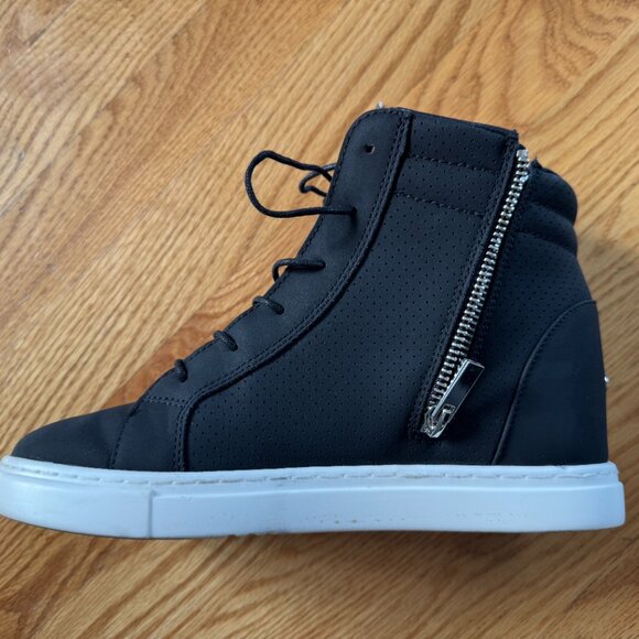 Fuego Wedge Dance Sneakers - Picture 9 of 11